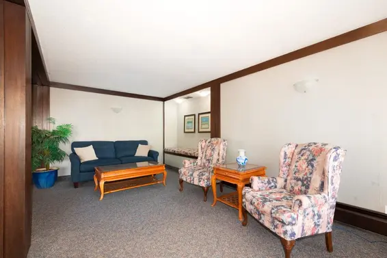 114 1345 Chesterfield Avenue, North Vancouver For Sale - image 3