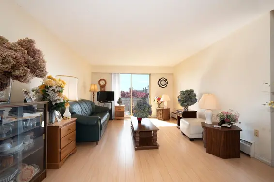 114 1345 Chesterfield Avenue, North Vancouver For Sale - image 5
