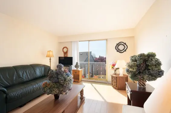 114 1345 Chesterfield Avenue, North Vancouver For Sale - image 8