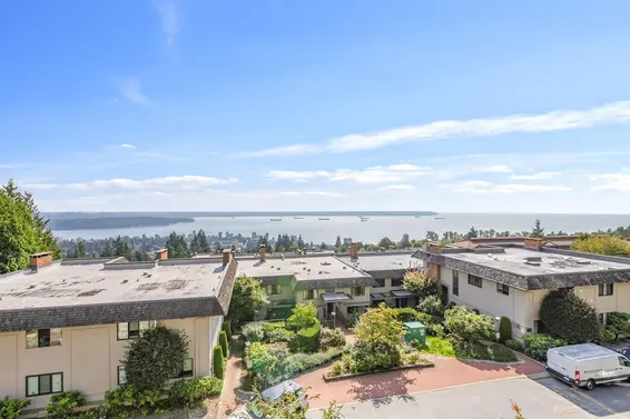 33 2250 Folkestone Way, West Vancouver For Sale - image 18