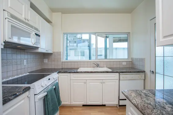 408 1689 Duchess Avenue, West Vancouver For Sale - image 13