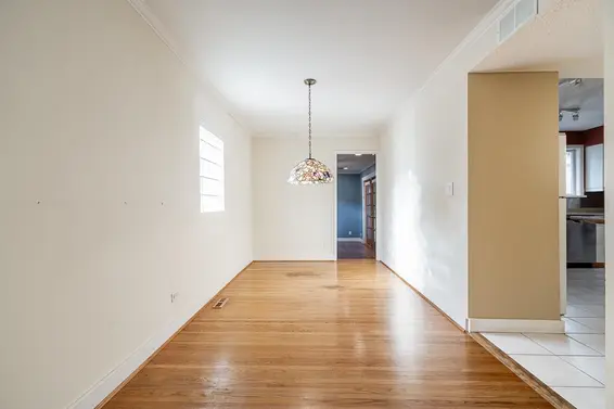 3084 Paisley Road, North Vancouver For Sale - image 10