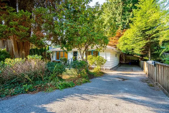3084 Paisley Road, North Vancouver For Sale - image 3