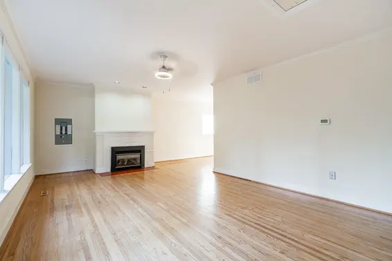 3084 Paisley Road, North Vancouver For Sale - image 6