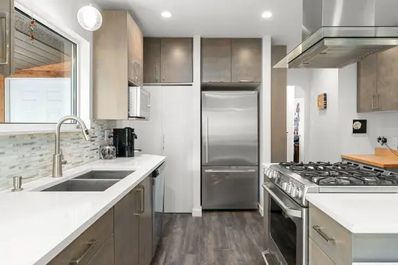 2010 Mackay Avenue, North Vancouver For Sale - image 13