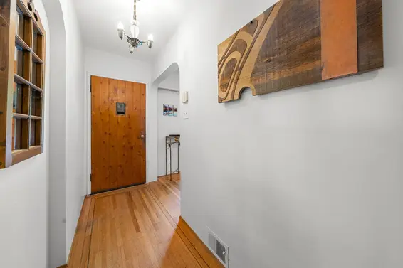 2010 Mackay Avenue, North Vancouver For Sale - image 14