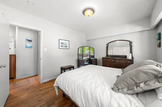 2010 Mackay Avenue, North Vancouver For Sale - image 16