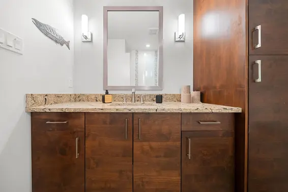 2010 Mackay Avenue, North Vancouver For Sale - image 21