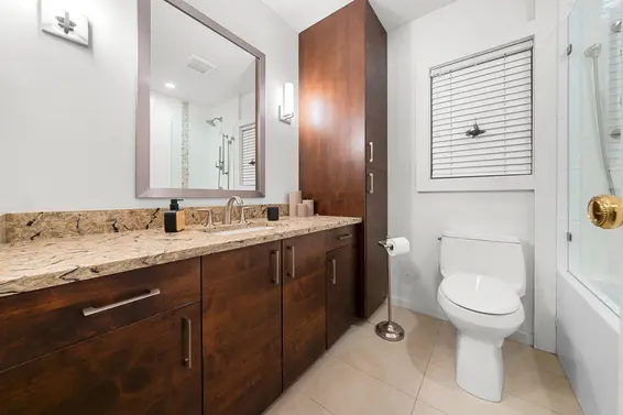 2010 Mackay Avenue, North Vancouver For Sale - image 22