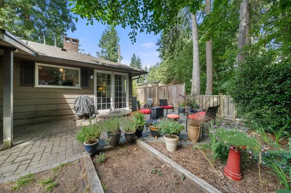 2010 Mackay Avenue, North Vancouver For Sale - image 26