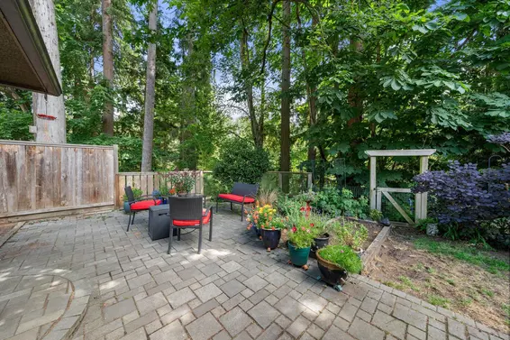 2010 Mackay Avenue, North Vancouver For Sale - image 27