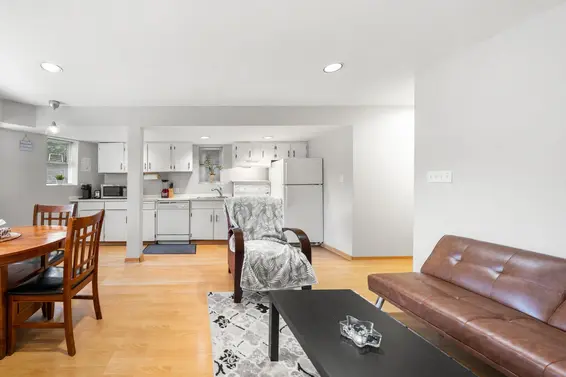 660 East 22nd Street, North Vancouver For Sale - image 32
