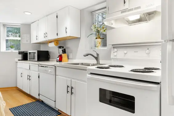 660 East 22nd Street, North Vancouver For Sale - image 33