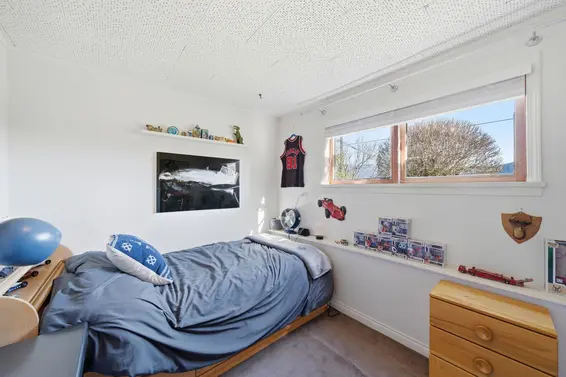 487 Roslyn Boulevard, North Vancouver For Sale - image 24