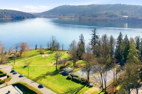 487 Roslyn Boulevard, North Vancouver For Sale - image 28