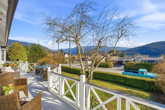 487 Roslyn Boulevard, North Vancouver For Sale - image 6