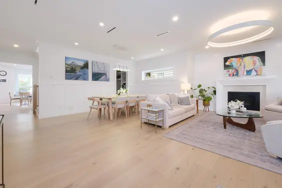 3715 Campbell Avenue, North Vancouver For Sale - image 2