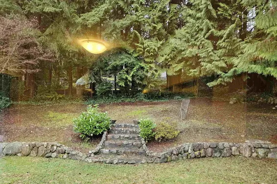 111 Bonnymuir Drive, West Vancouver For Sale - image 11