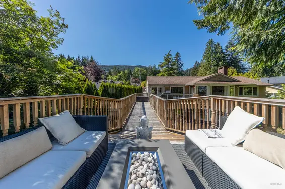 91 Deep Dene Place, West Vancouver For Sale - image 27