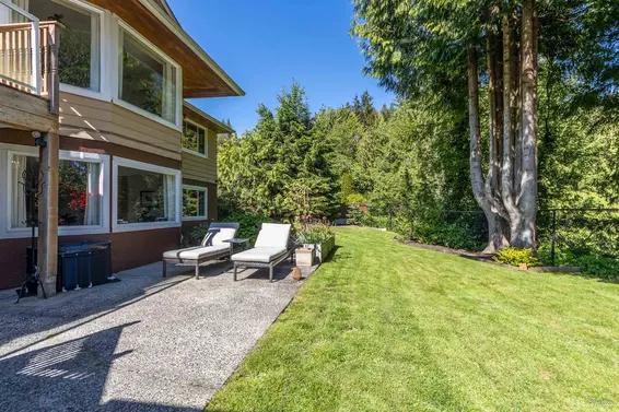 91 Deep Dene Place, West Vancouver For Sale - image 35