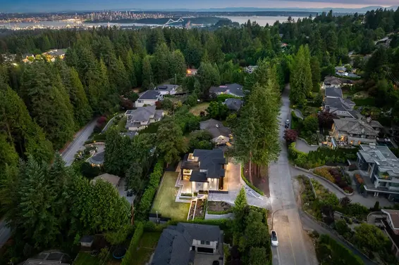 620 Kenwood Road, West Vancouver For Sale - image 4