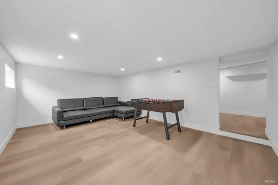 4030 Ripple Road, West Vancouver For Sale - image 29