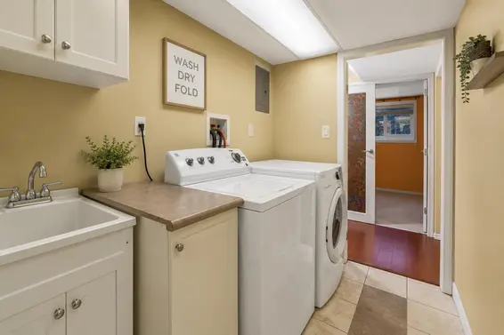 799 Donegal Place, North Vancouver For Sale - image 12