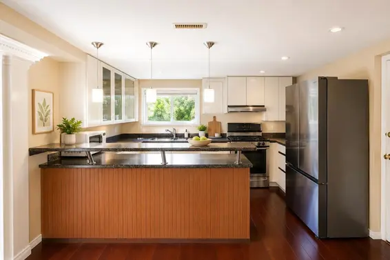 799 Donegal Place, North Vancouver For Sale - image 13