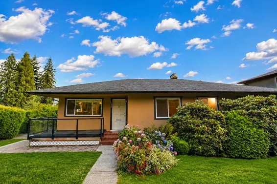799 Donegal Place, North Vancouver For Sale - image 17