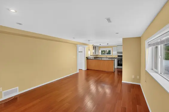 799 Donegal Place, North Vancouver For Sale - image 25