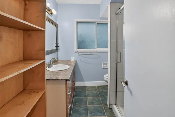 799 Donegal Place, North Vancouver For Sale - image 34