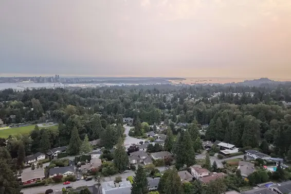 799 Donegal Place, North Vancouver For Sale - image 39