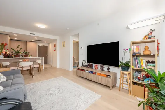 510 2780 Valley Centre Avenue, North Vancouver For Sale - image 3