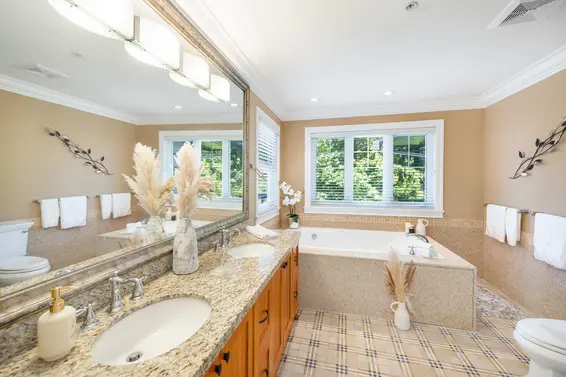 5671 Westport Road, West Vancouver For Sale - image 21