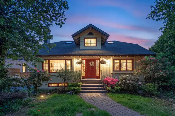 2148 Kings Avenue, West Vancouver