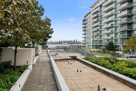 211 185 Victory Ship Way, North Vancouver For Sale - image 29