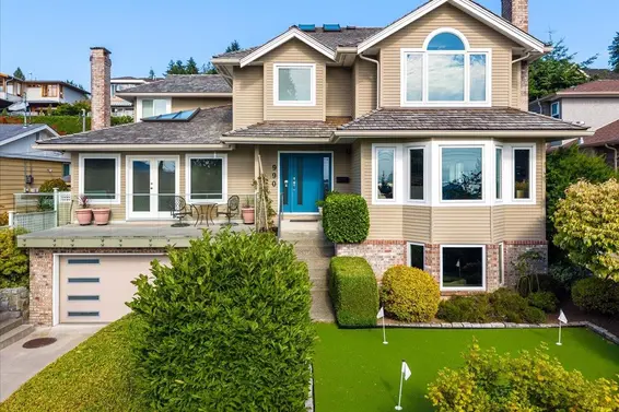 990 Leyland Street, West Vancouver