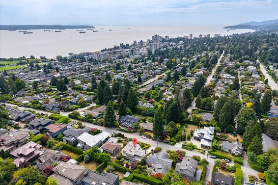 990 Leyland Street, West Vancouver For Sale - image 10