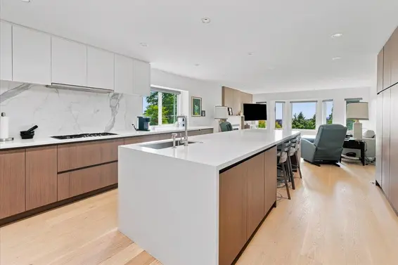 990 Leyland Street, West Vancouver For Sale - image 21