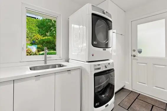 990 Leyland Street, West Vancouver For Sale - image 26