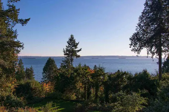 3290 Mathers Avenue, West Vancouver For Sale - image 11