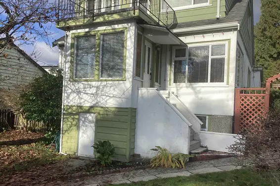 488 East 4th Street, North Vancouver For Sale - image 2