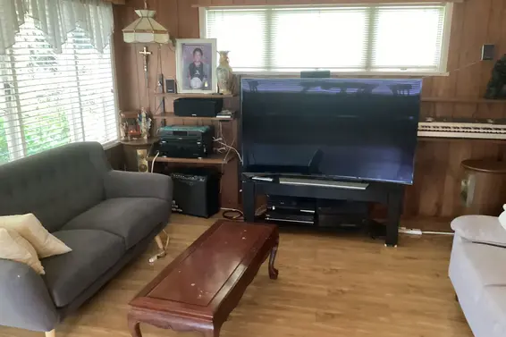 488 East 4th Street, North Vancouver For Sale - image 3