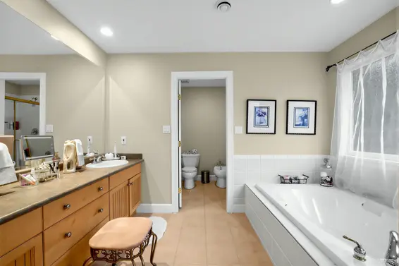 2244 Edgemont Boulevard, North Vancouver For Sale - image 16