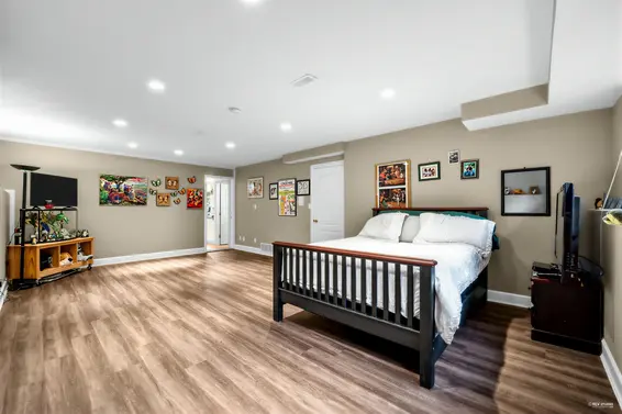 2244 Edgemont Boulevard, North Vancouver For Sale - image 27