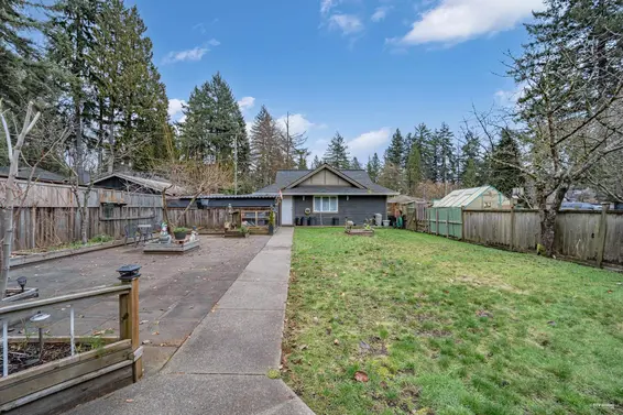 2244 Edgemont Boulevard, North Vancouver For Sale - image 31