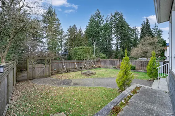 2244 Edgemont Boulevard, North Vancouver For Sale - image 36