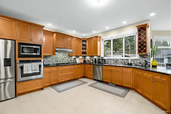 2244 Edgemont Boulevard, North Vancouver For Sale - image 7