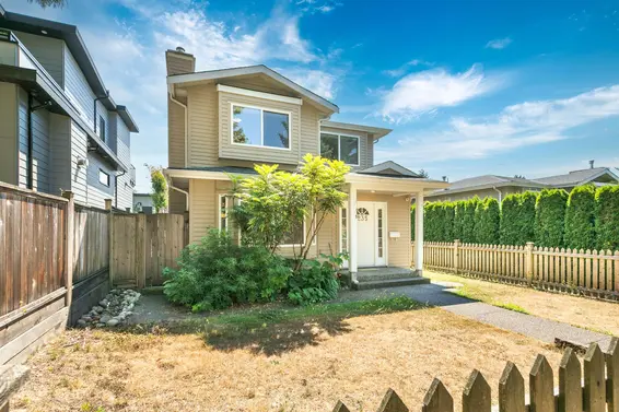 235 West 19th Street, North Vancouver
