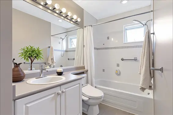 235 West 19th Street, North Vancouver For Sale - image 23